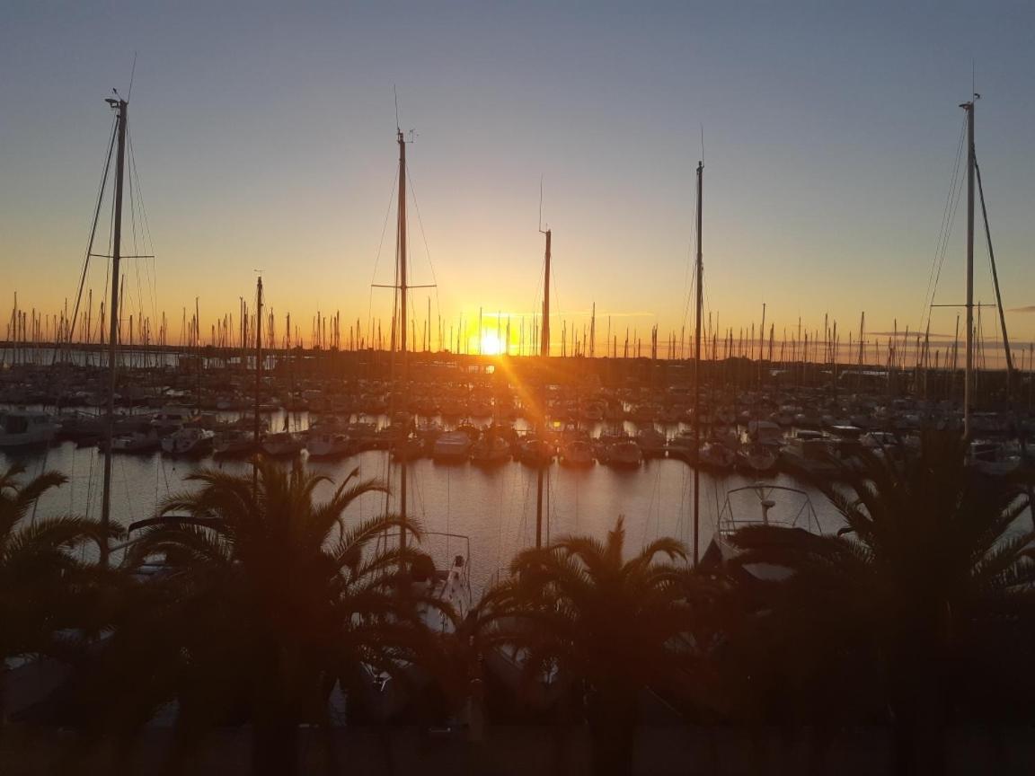T2 Sur Le Port Avec Parking Apartment Груисан Екстериор снимка