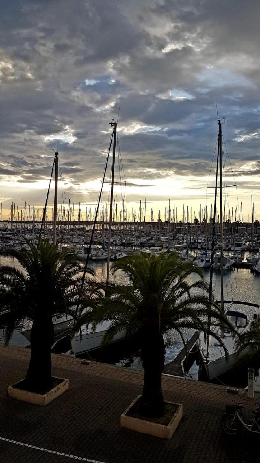 T2 Sur Le Port Avec Parking Apartment Груисан Екстериор снимка